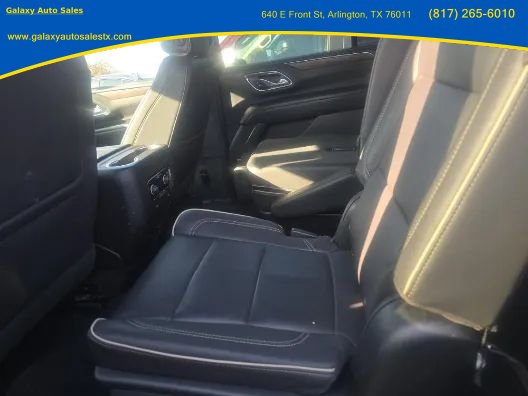 Used 2023 Chevrolet Suburban Premier image 11