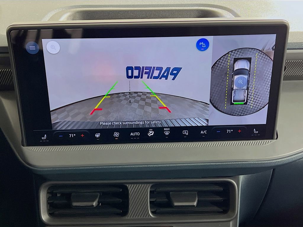 Used 2025 Ford Maverick Lariat w/ Black Appearance Package image 21