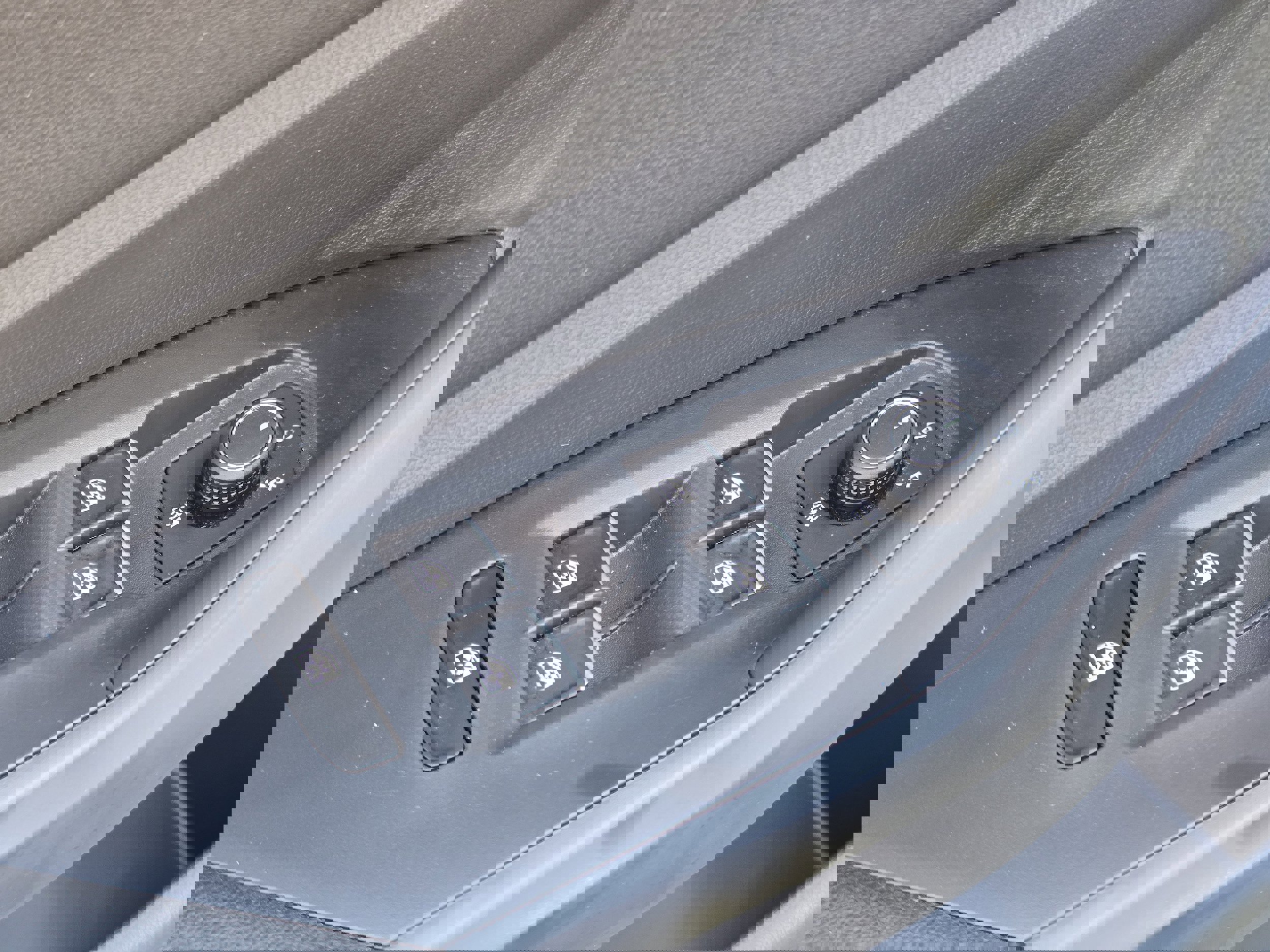 Used 2023 Volkswagen Jetta Sport image 30