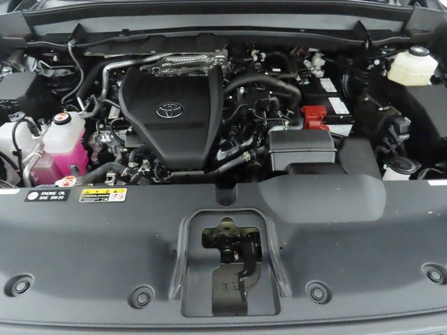Used 2025 Toyota Grand Highlander FWD image 29