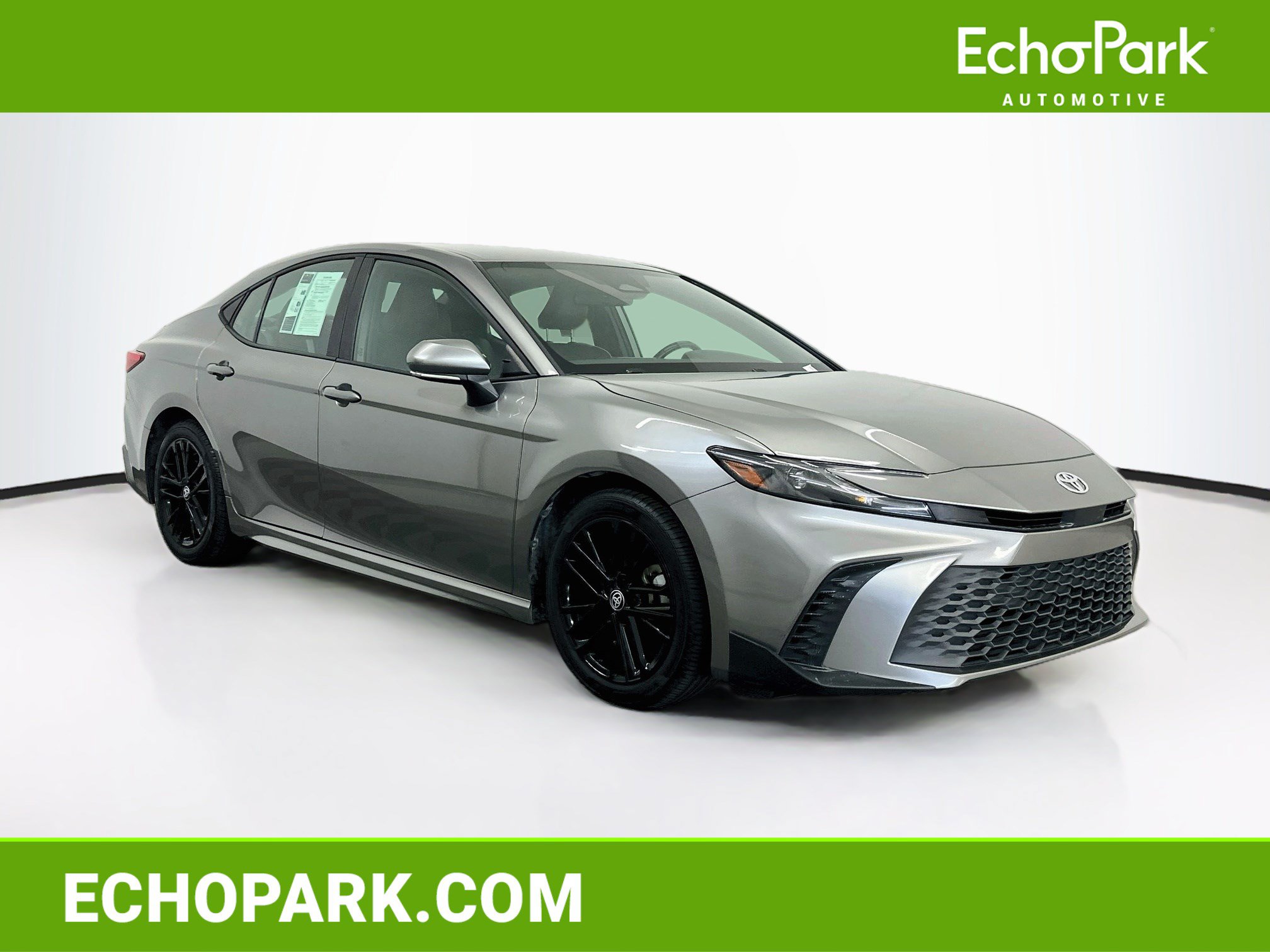 Used 2025 Toyota Camry SE