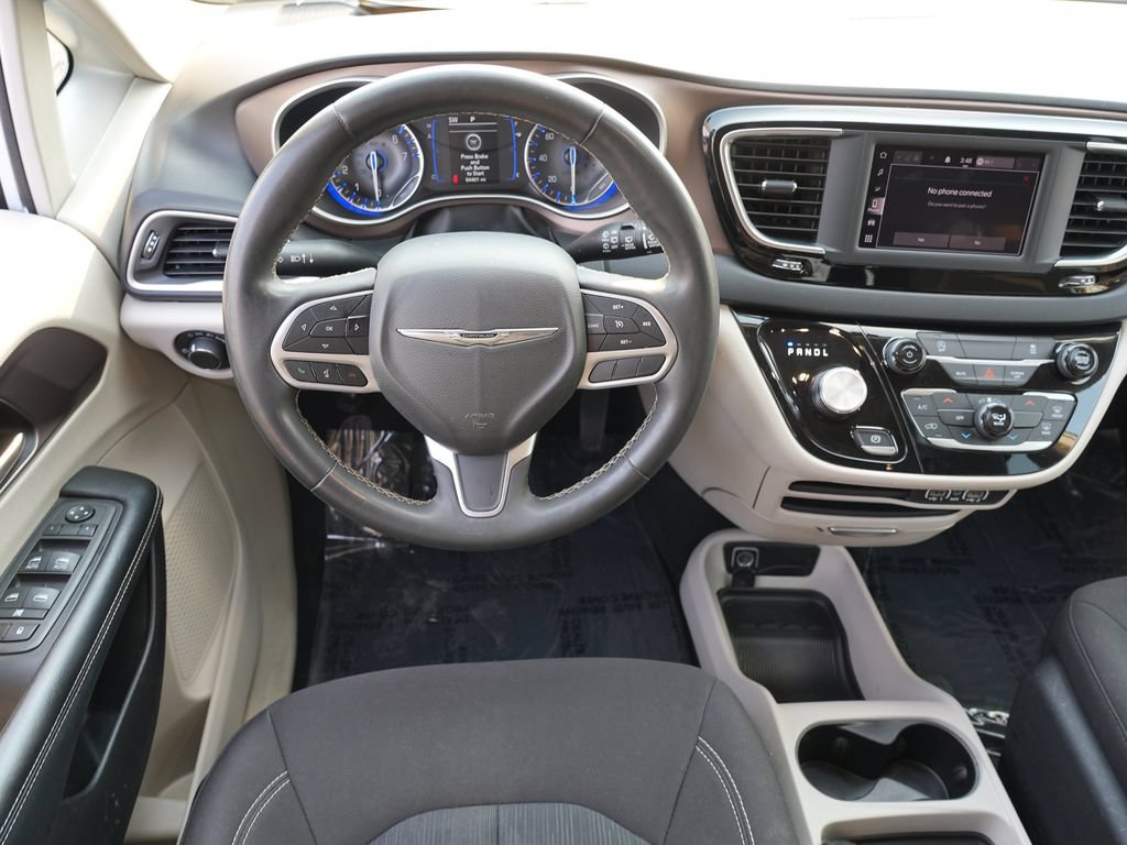Used 2022 Chrysler Voyager LX FWD image 19