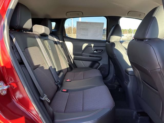 New 2026 Nissan Kicks SR FWD image 11