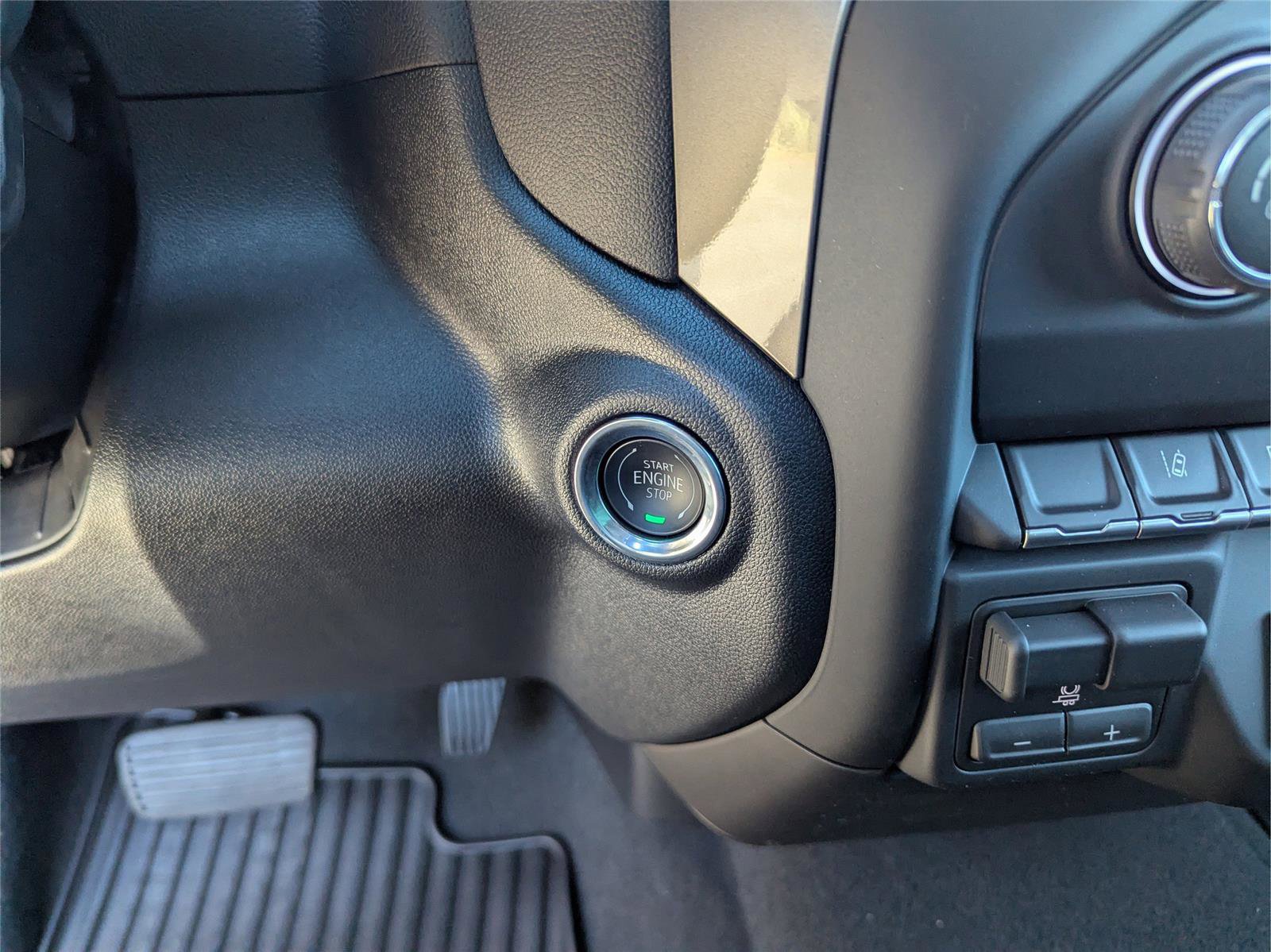 New 2026 Chevrolet Silverado 2500 Custom w/ Custom Value Package image 18