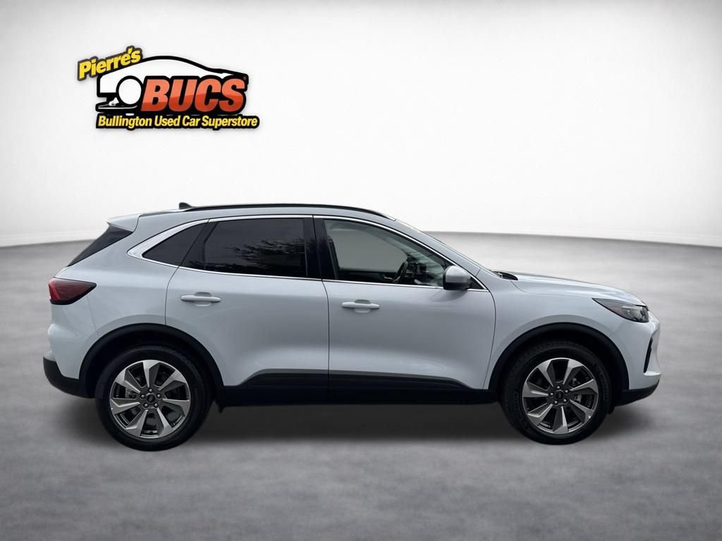 Used 2025 Ford Escape Platinum AWD/4WD image 6