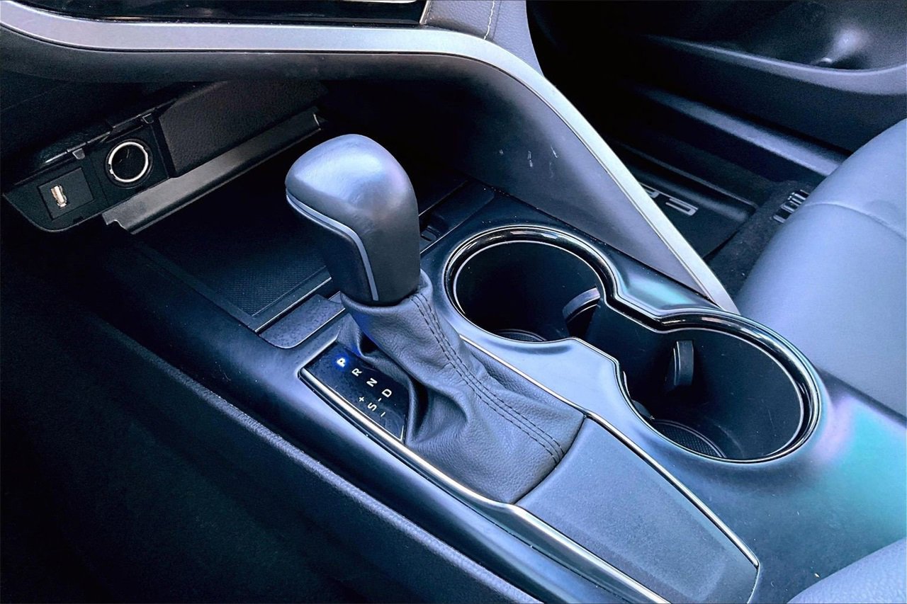 Used 2020 Toyota Camry SE image 27