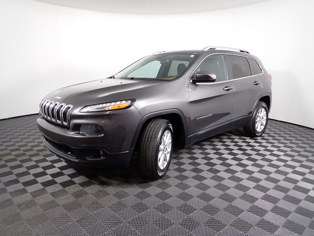 Used 2014 Jeep Cherokee Latitude w/ Cold Weather Group image 10