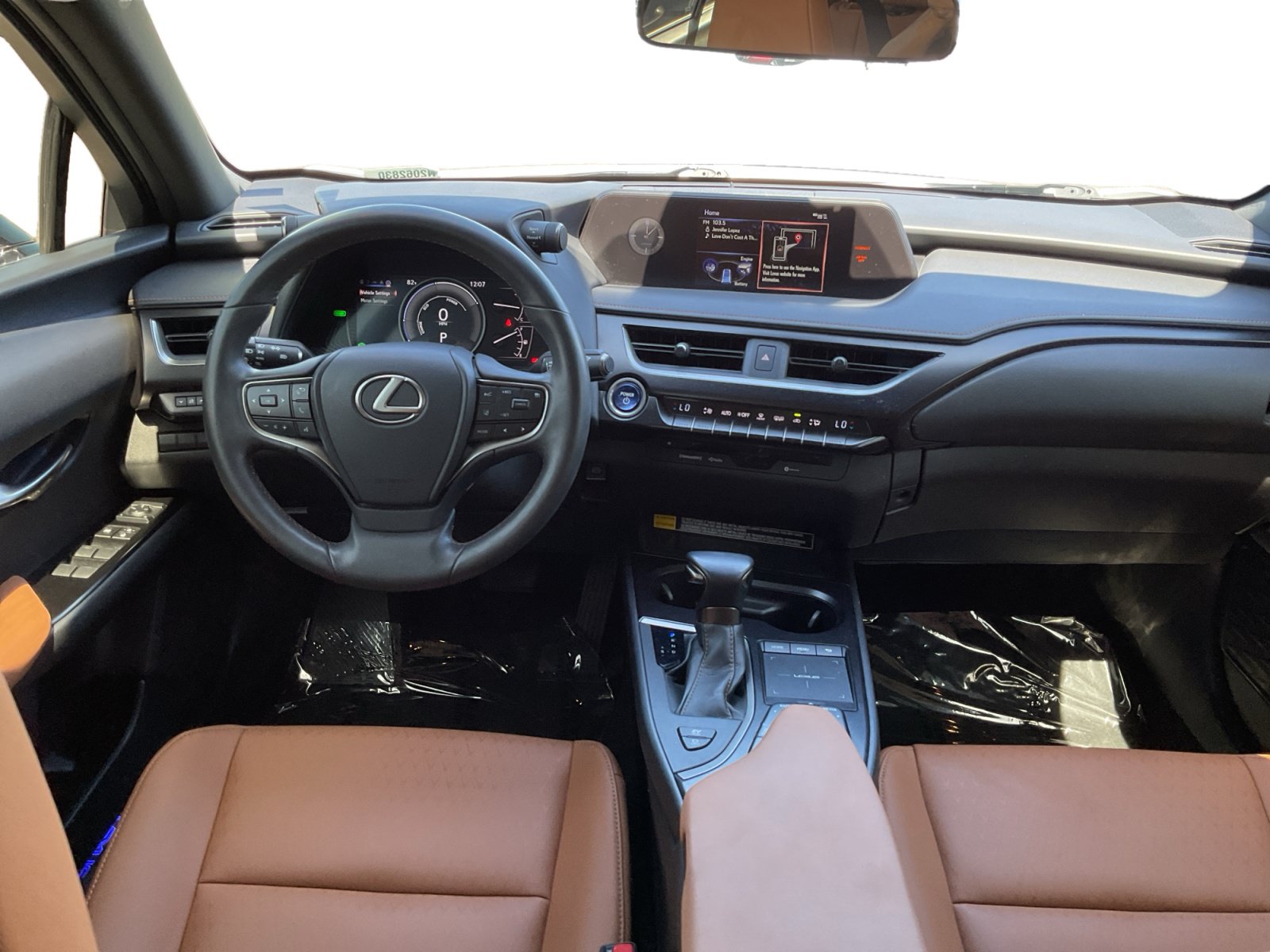 Used 2022 Lexus UX 250h w/ Accessory Package (Z2) AWD/4WD image 14