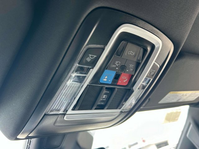 New 2027 RAM 1500 4x4 Crew Cab image 32