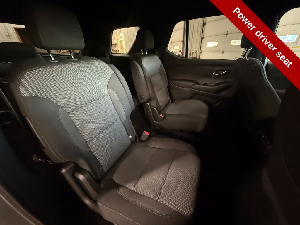 Used 2023 Chevrolet Traverse LT w/ LPO, Cargo Package AWD/4WD image 41