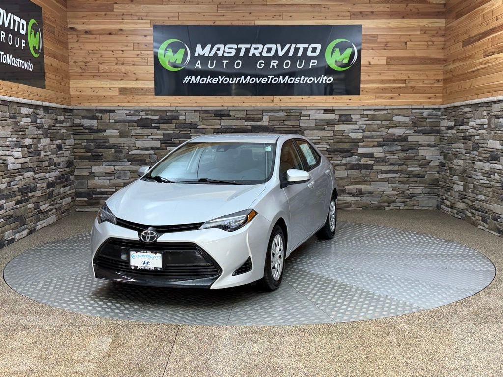 Used 2018 Toyota Corolla LE image 4