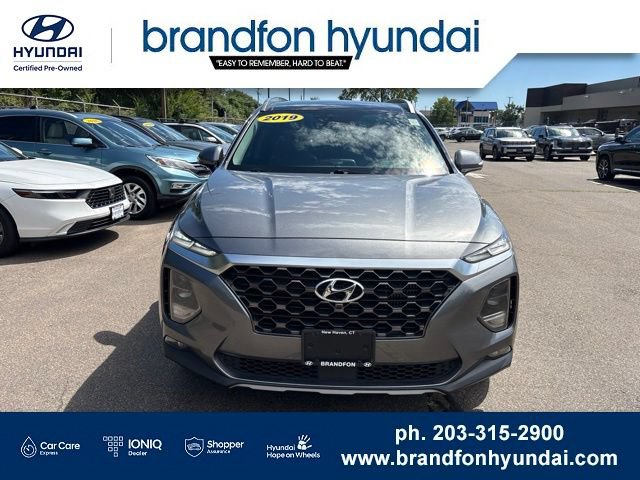 Used 2019 Hyundai Santa Fe AWD image 2