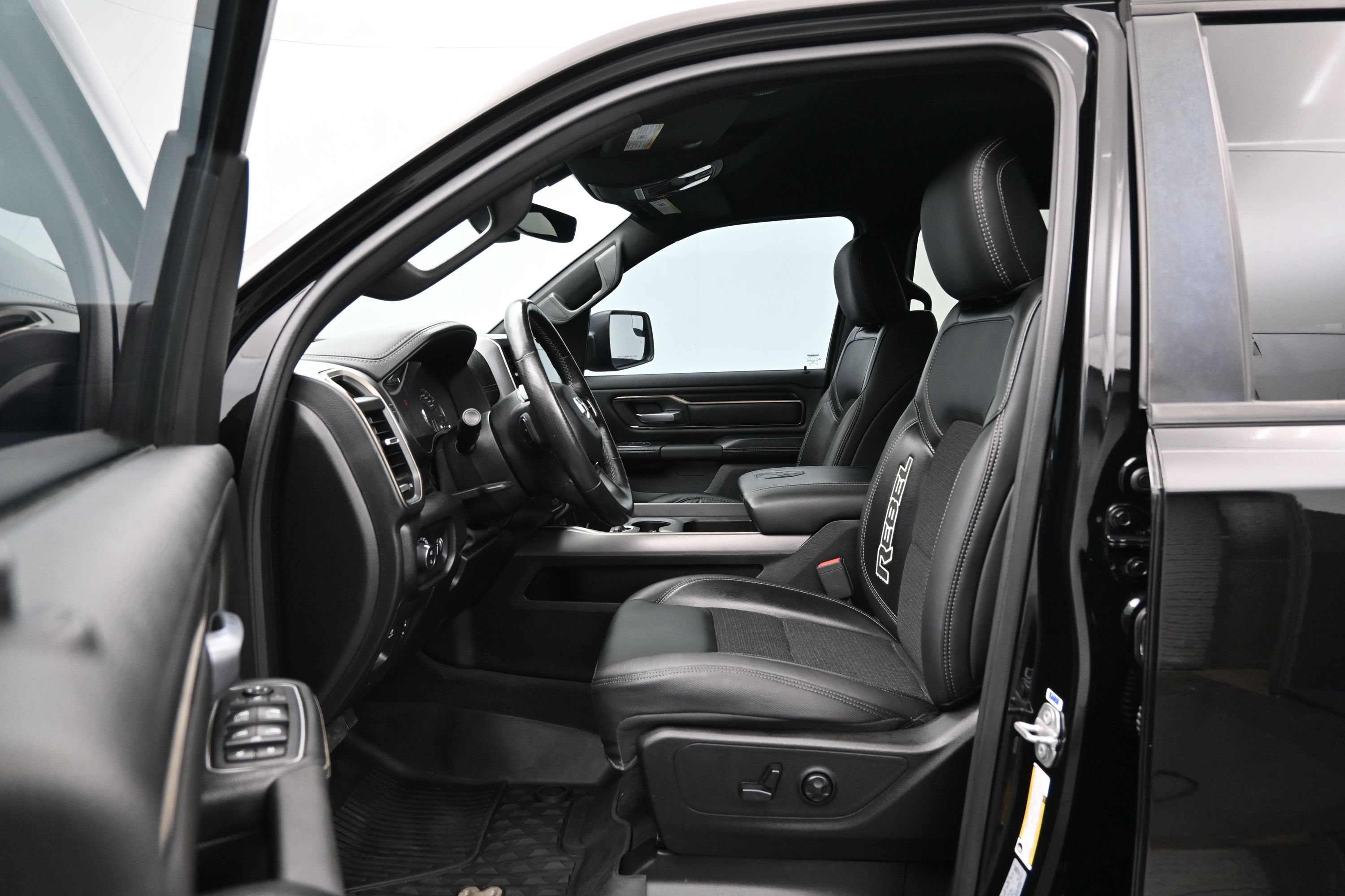 Used 2020 RAM 1500 Rebel w/ Rebel Level 2 Equipment Group AWD/4WD image 9