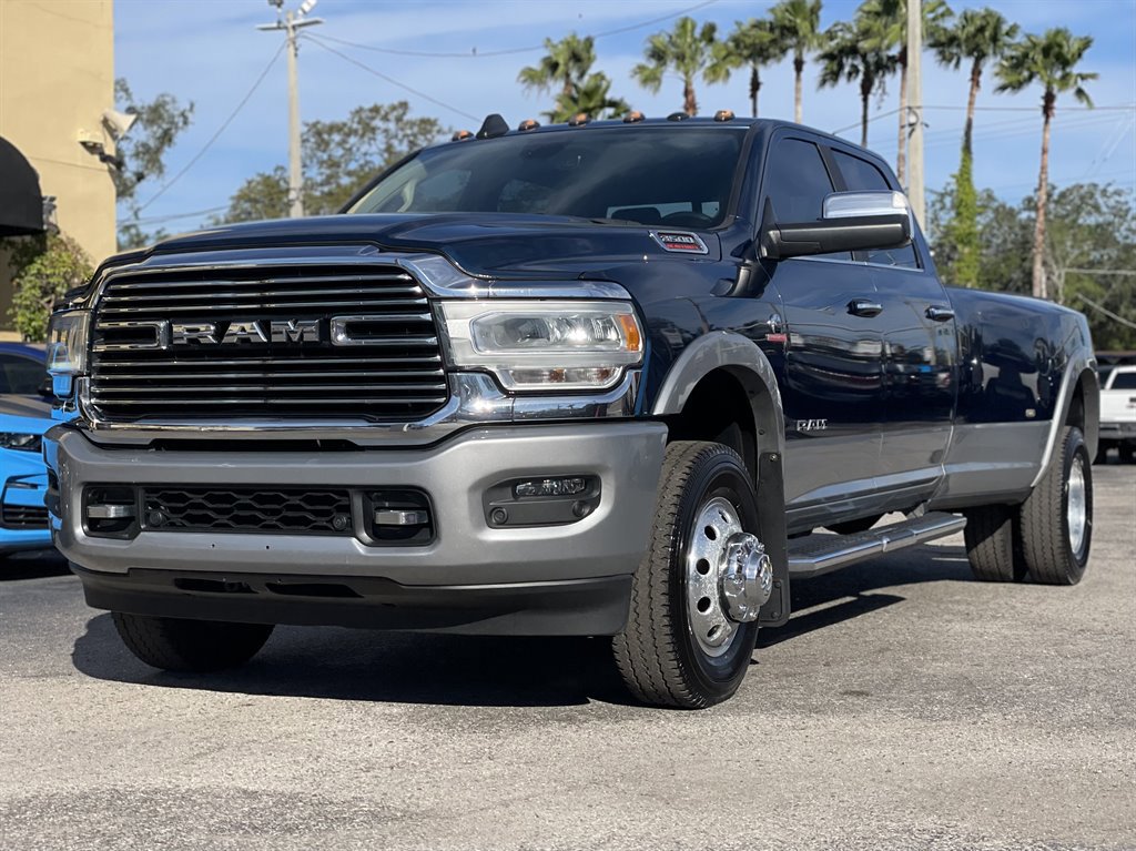 Used 2021 RAM 3500 Laramie w/ Chrome Appearance Group AWD/4WD image 18
