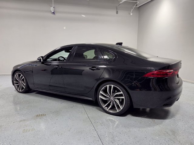 Used 2024 Jaguar XF R-Dynamic SE AWD/4WD image 7