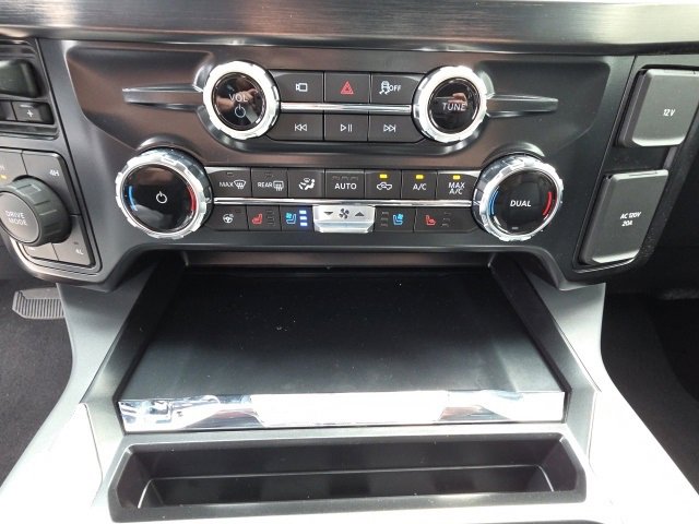 New 2025 Ford F250 Lariat w/ Lariat Ultimate Package image 35