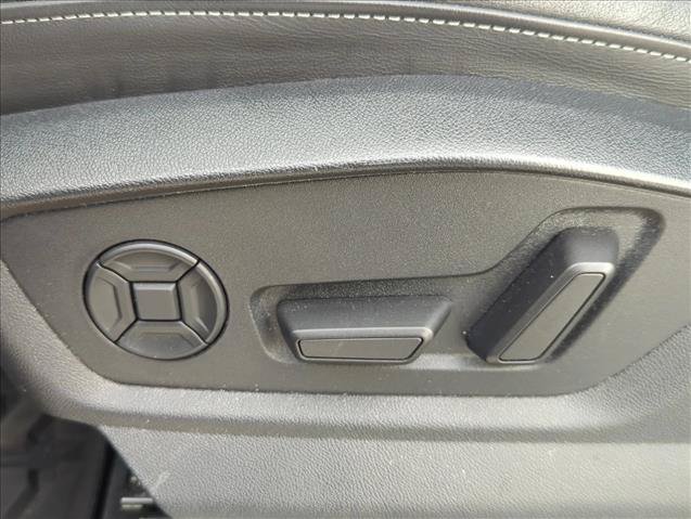 Used 2023 Audi Q8 Premium Plus AWD/4WD image 11