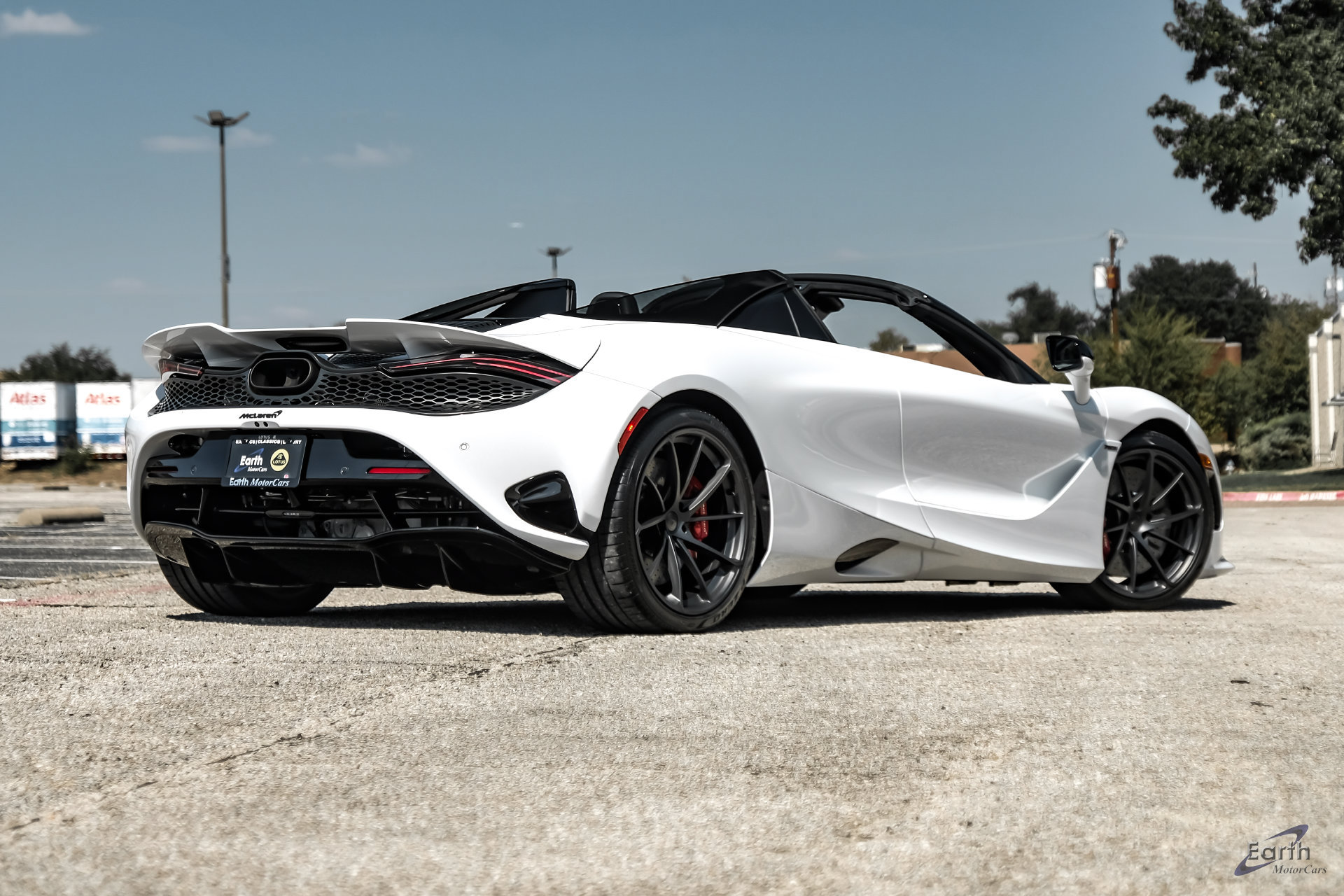 Used 2025 McLaren 750S Spider RWD image 26