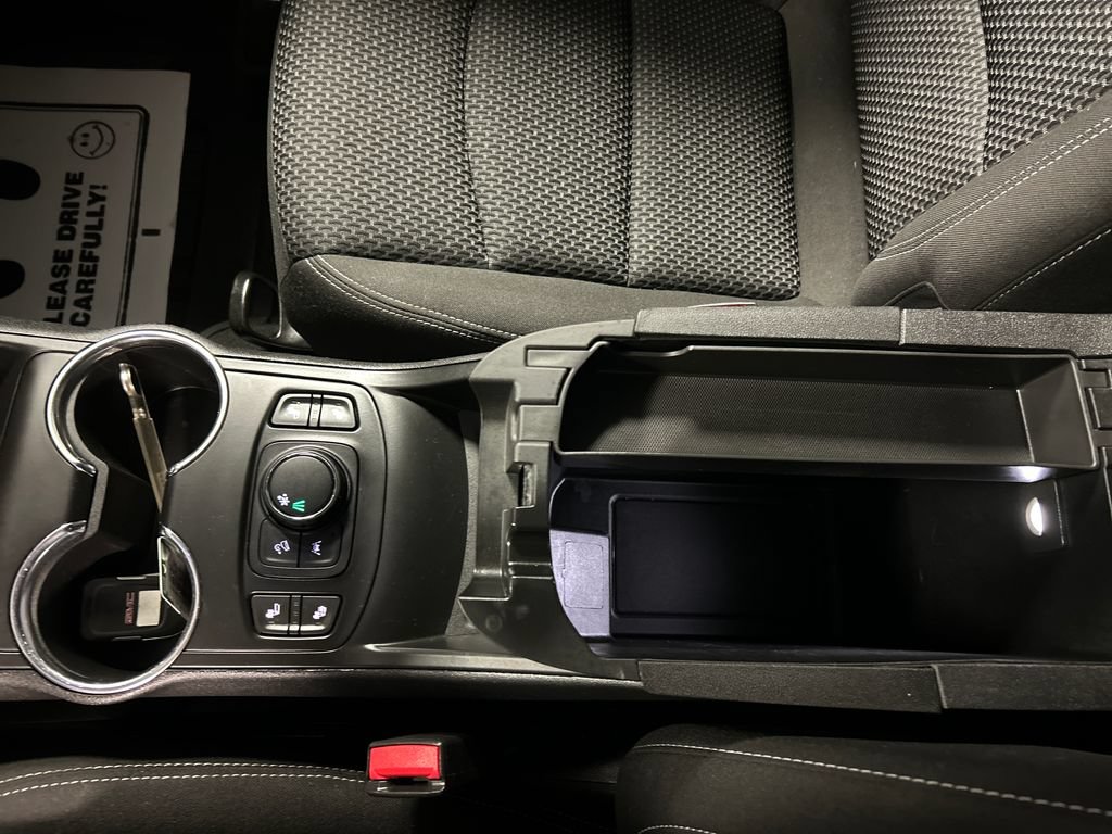 Used 2023 GMC Terrain SLE w/ Driver Convenience Package FWD image 20