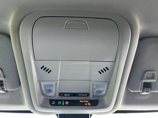 Used 2022 Chevrolet Equinox LT AWD/4WD image 36