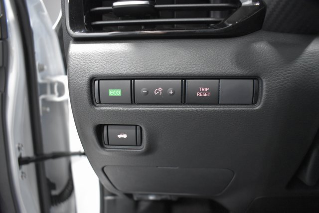 New 2025 Nissan Sentra SV image 17