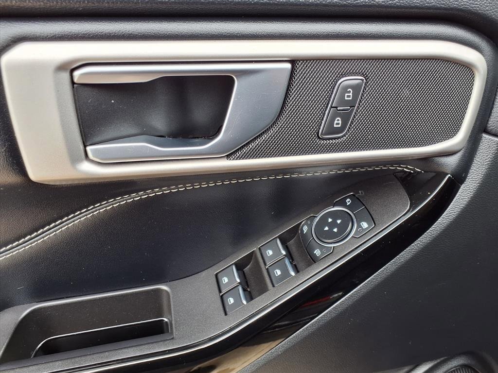 Used 2022 Ford Explorer ST image 22