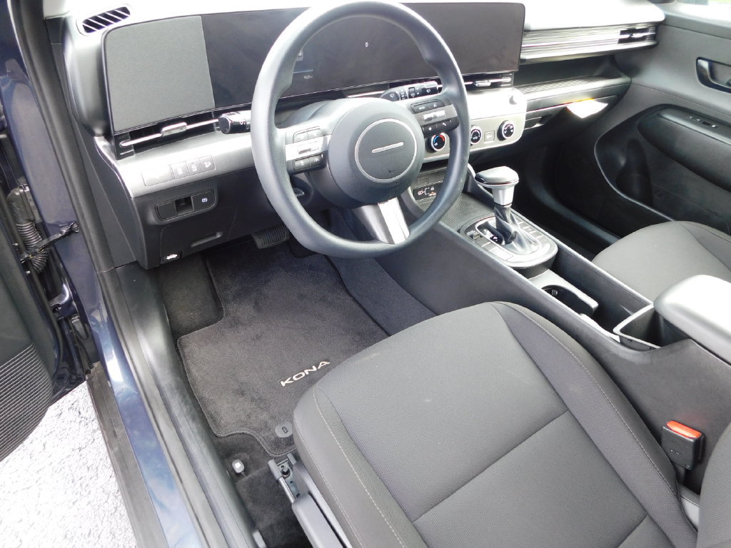 Used 2026 Hyundai Kona SE FWD image 13