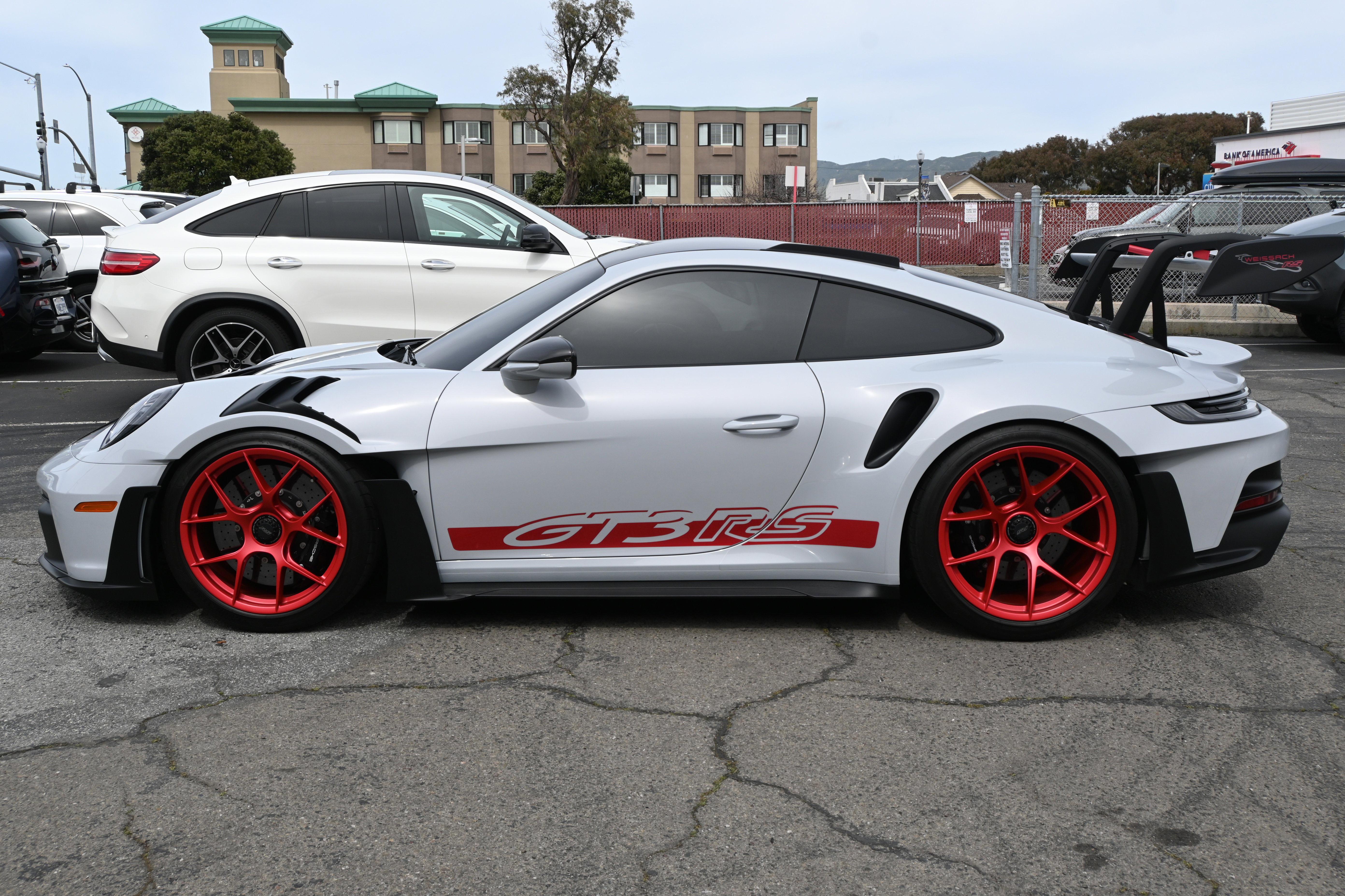 Used 2024 Porsche 911 GT3 RS image 2
