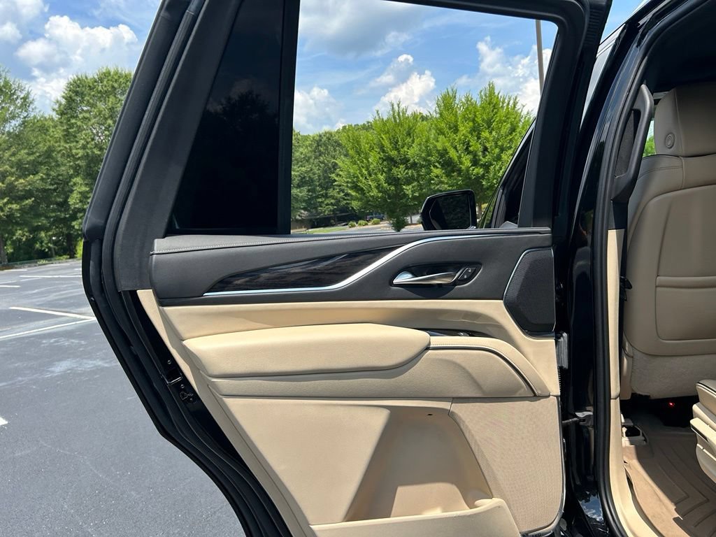 Used 2022 Cadillac Escalade Premium Luxury w/ Performance Package AWD/4WD image 59