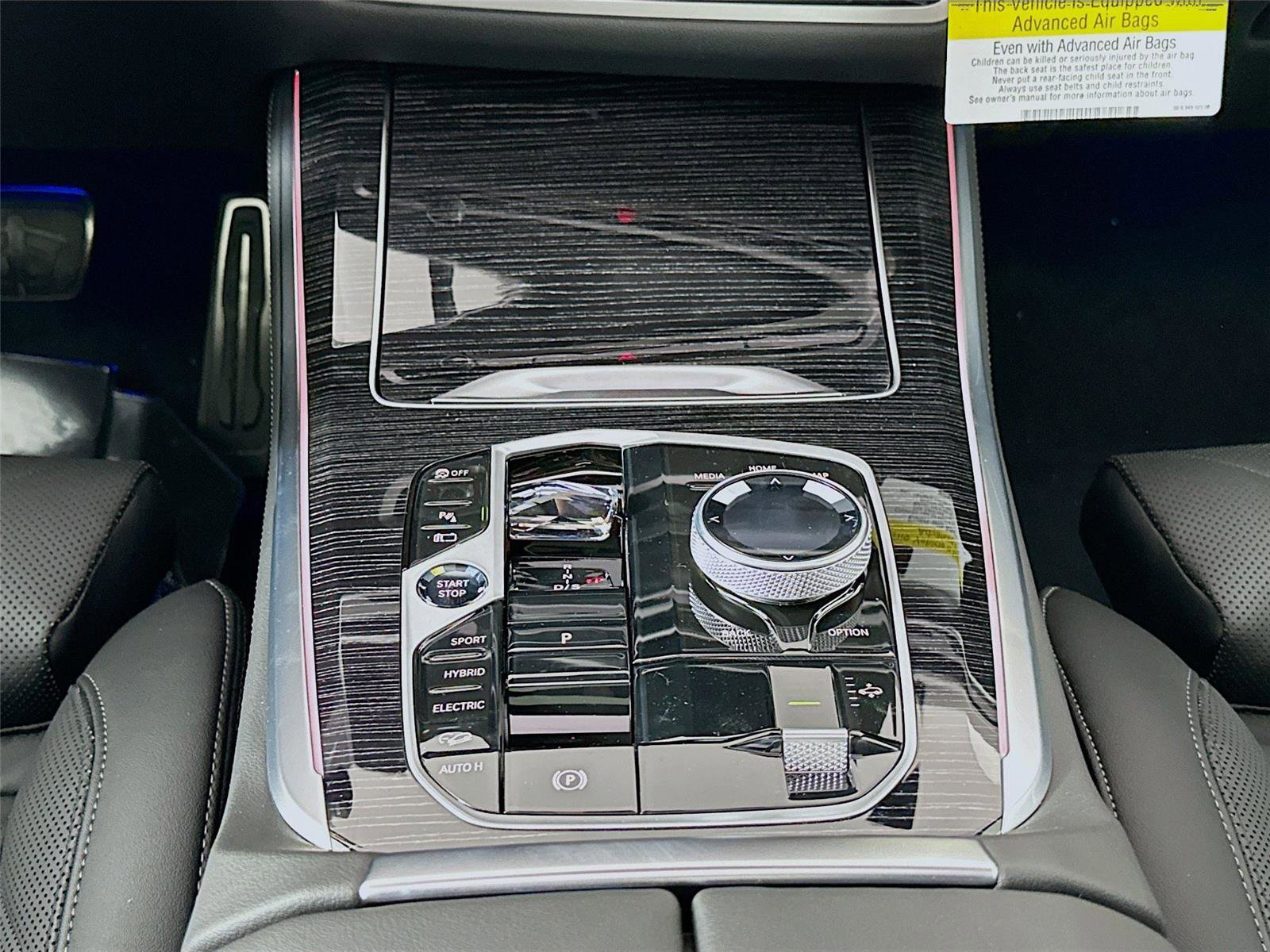 New 2026 BMW X5 xDrive50e w/ Executive Package image 16