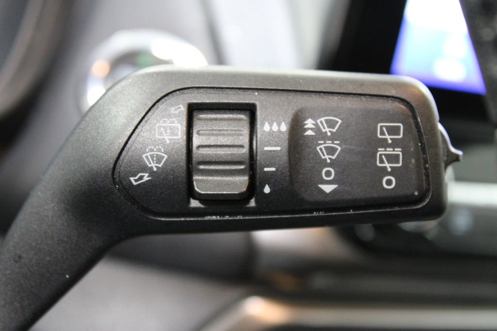 Used 2020 Ford EcoSport SE image 37