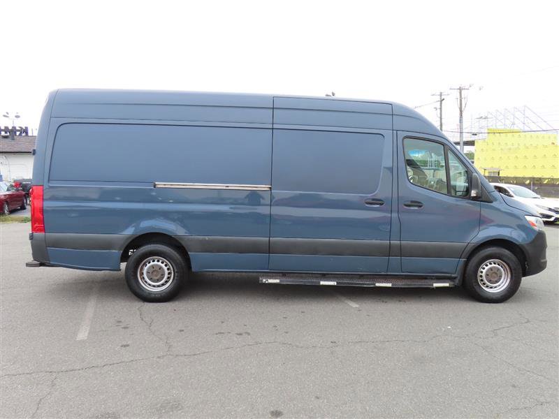 Used 2019 Mercedes-Benz Sprinter 170 image 17