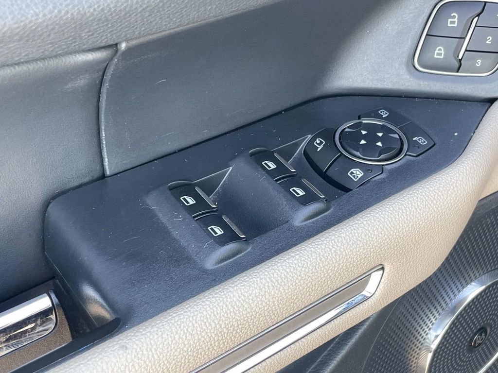 Used 2024 Ford Expedition Limited image 21