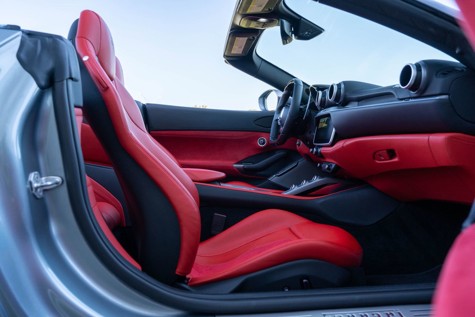 Certified 2019 Ferrari Portofino image 52