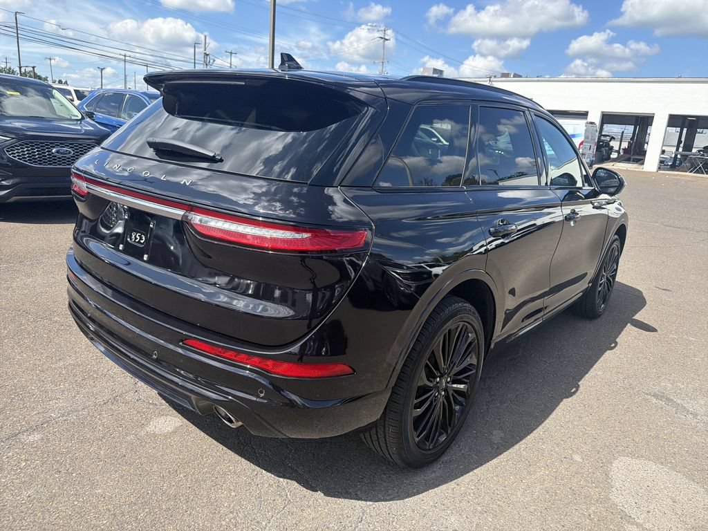 Certified 2025 Lincoln Corsair Reserve w/ Jet Appearance Package AWD/4WD image 5