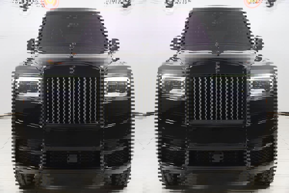 Used 2024 Rolls-Royce Cullinan Black Badge image 6