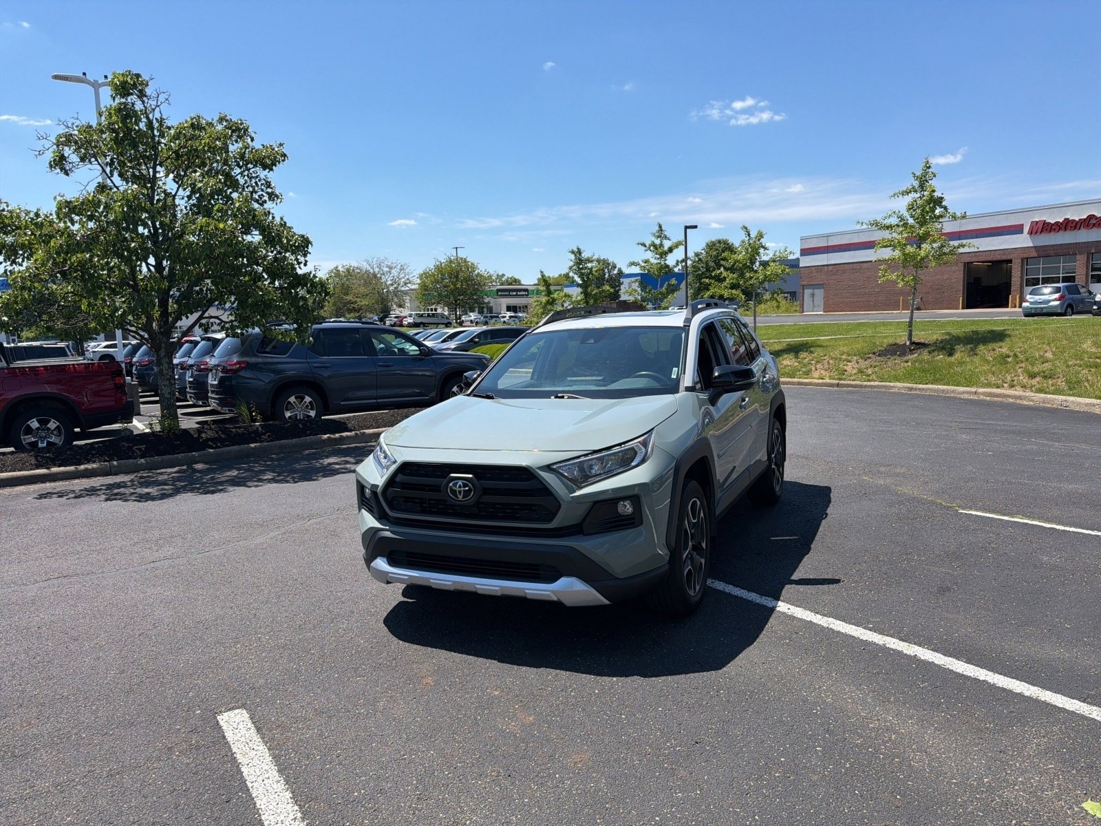 Used 2019 Toyota RAV4 Adventure AWD/4WD image 4
