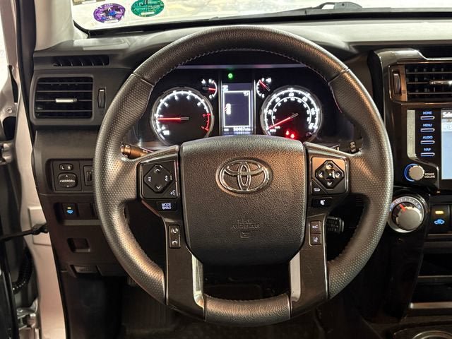 Certified 2020 Toyota 4Runner Venture w/ Moonroof Package AWD/4WD image 25
