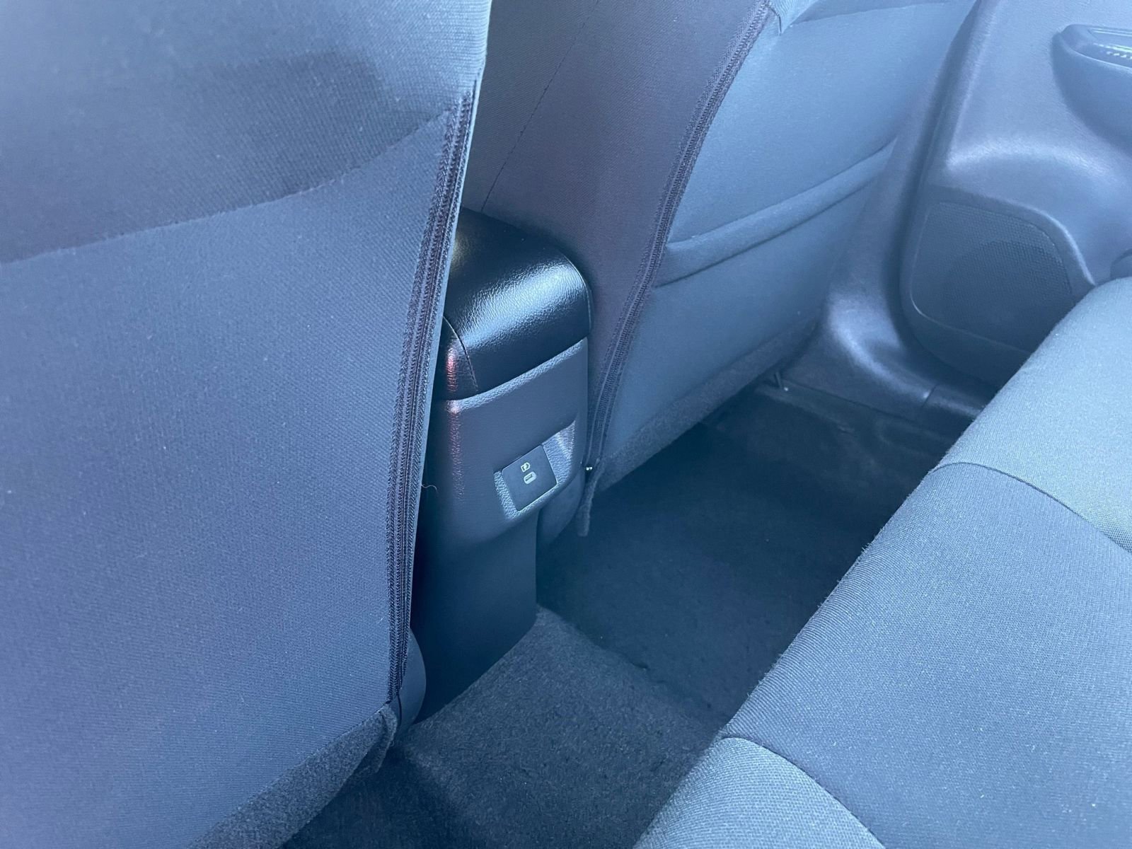 Used 2025 Nissan Versa SV image 22