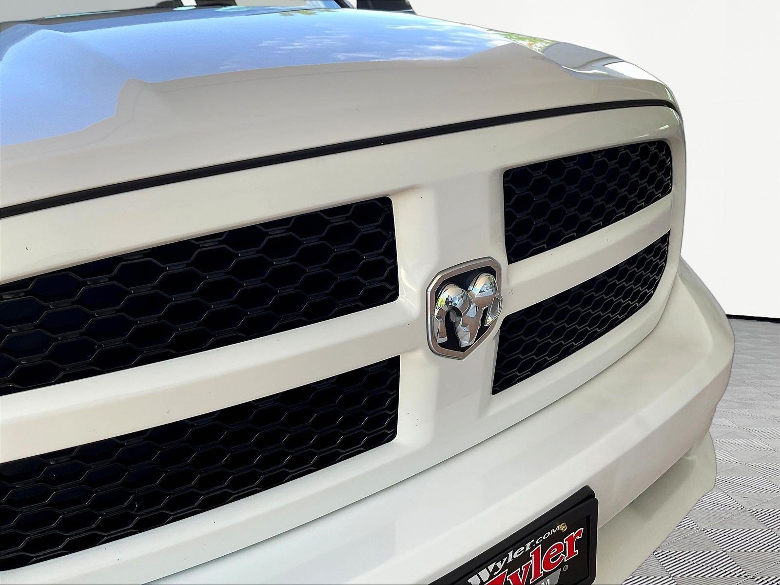 Used 2019 RAM 1500 Express AWD/4WD image 31