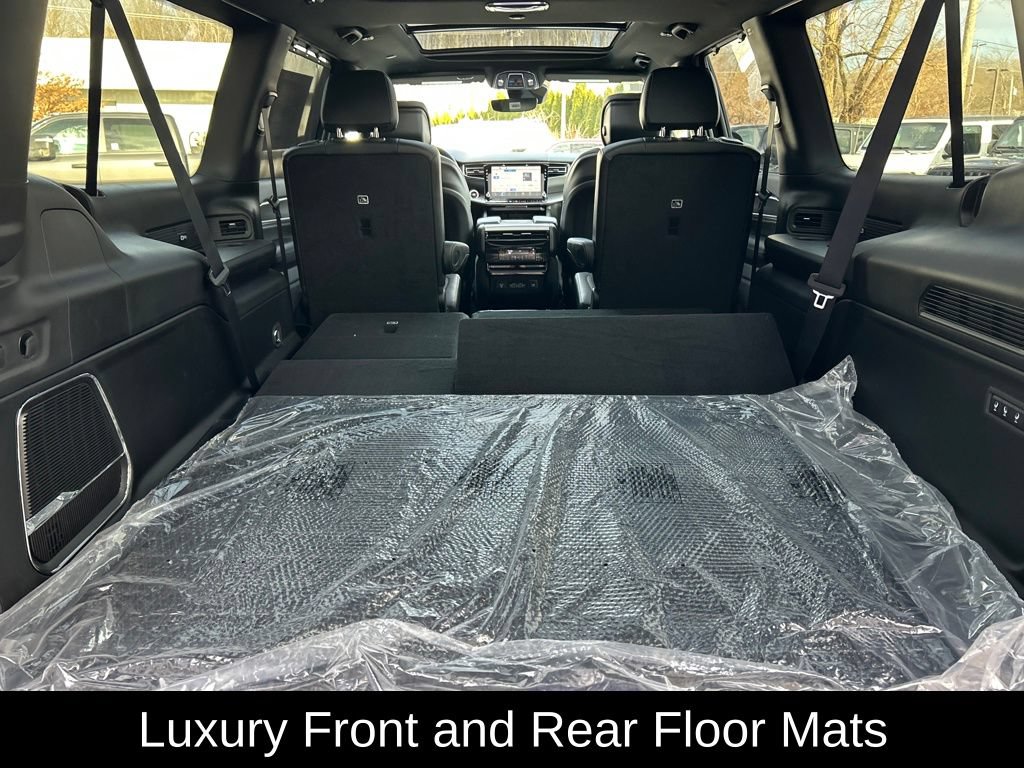New 2026 Jeep Grand Wagoneer L Limited AWD/4WD image 32