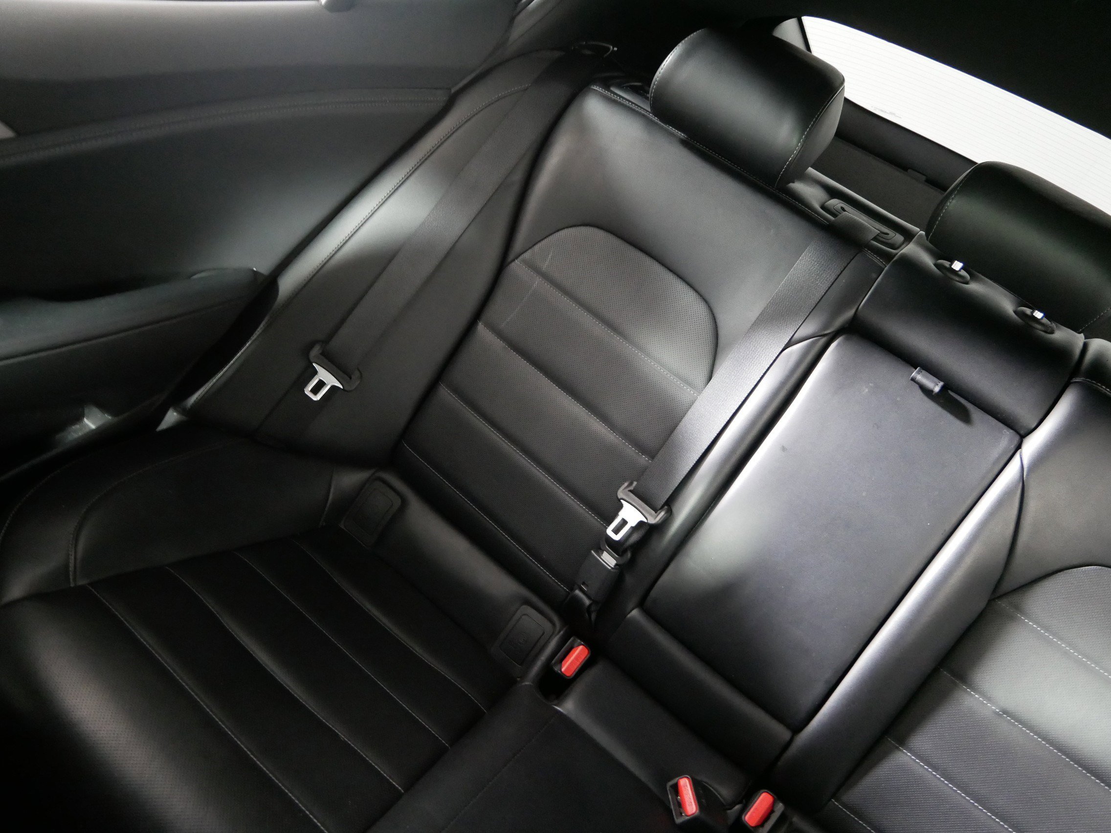 Used 2020 Kia Stinger GT2 image 12