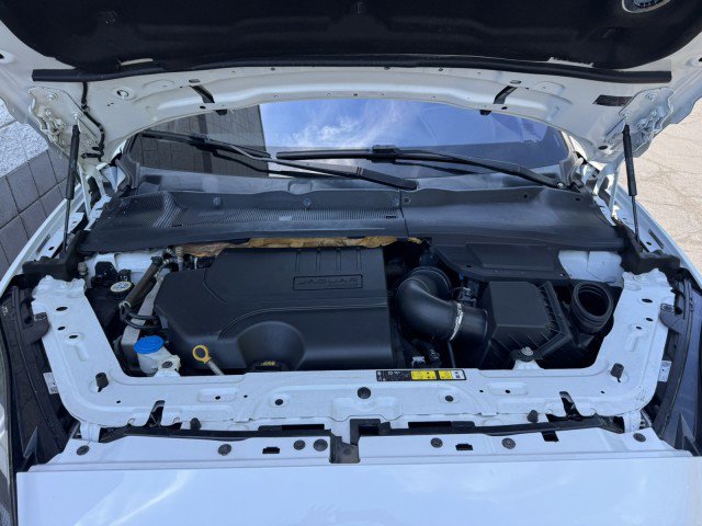 Used 2018 Jaguar E-PACE SE AWD/4WD image 2