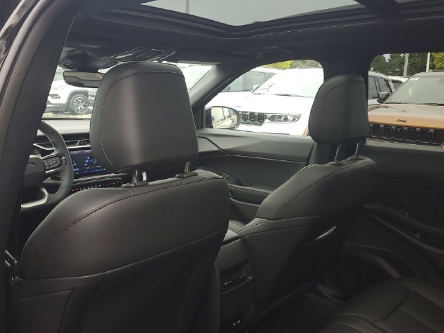 New 2026 Jeep Cherokee Limited AWD/4WD image 11