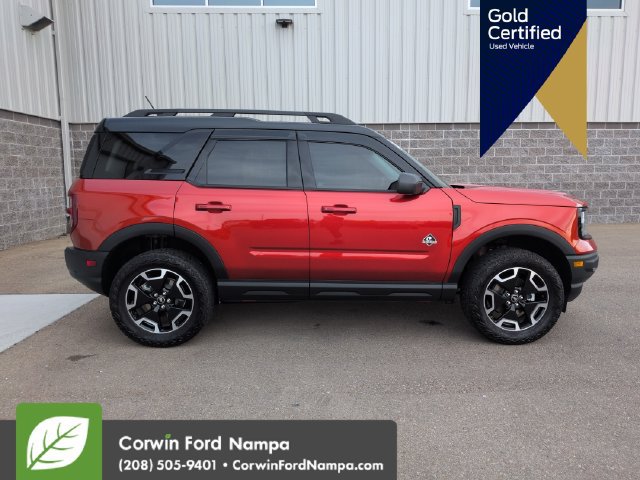 Used 2023 Ford Bronco Sport Outer Banks w/ Tech Package AWD/4WD image 2