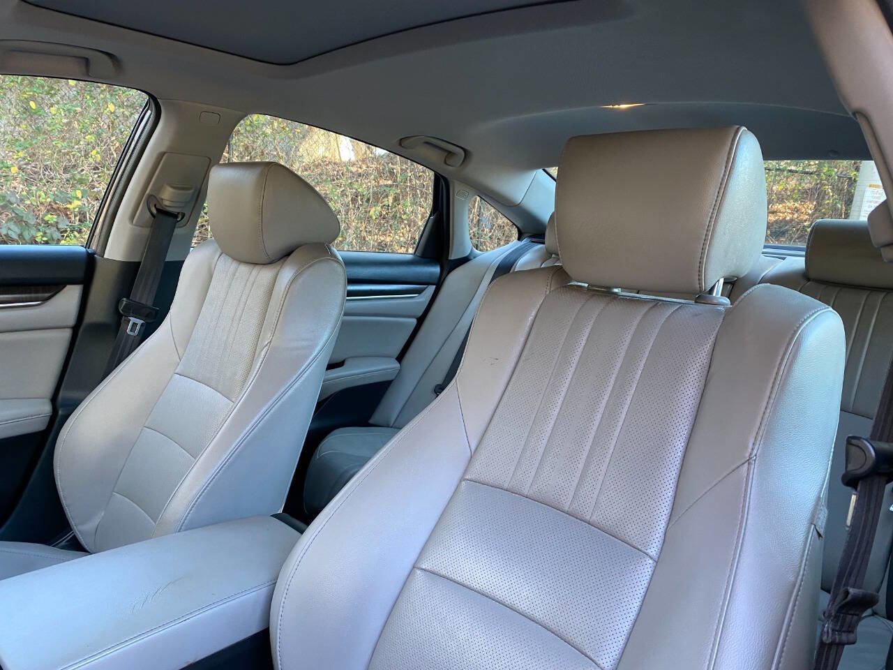 Used 2018 Honda Accord EX-L image 37