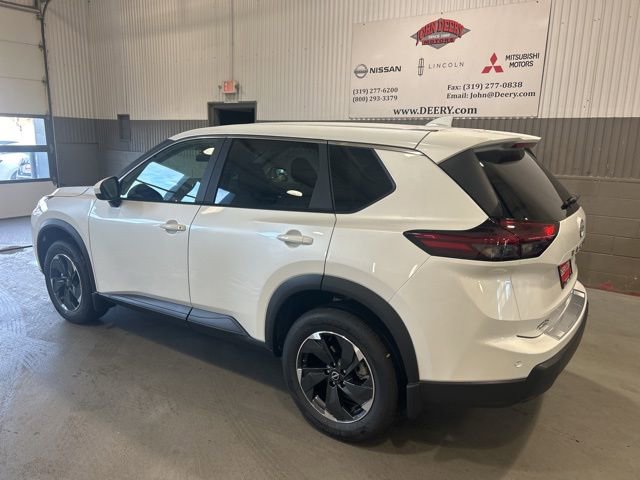 New 2026 Nissan Rogue SV w/ Cold Weather Package AWD/4WD image 7