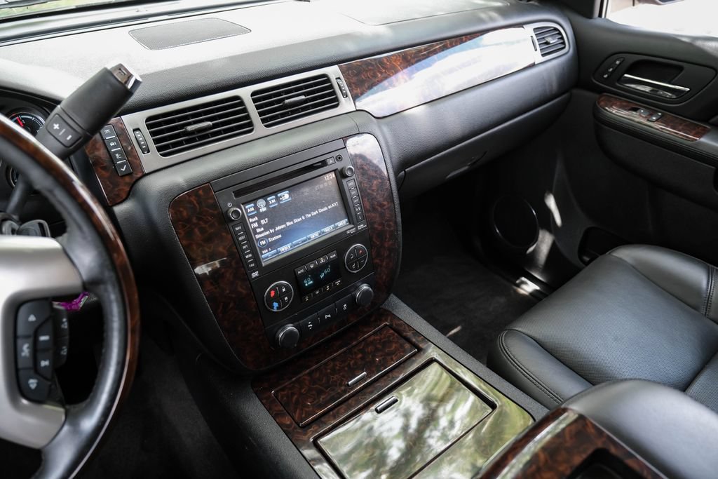 Used 2013 GMC Yukon XL Denali AWD/4WD image 35