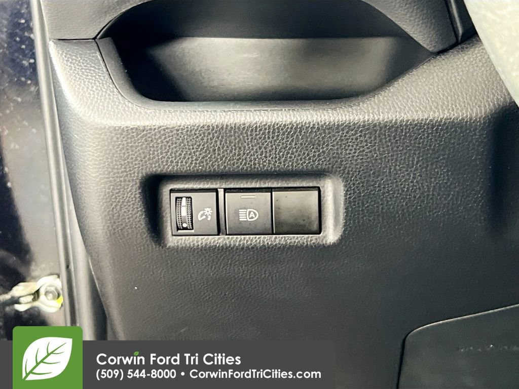 Used 2023 Toyota RAV4 XLE image 20