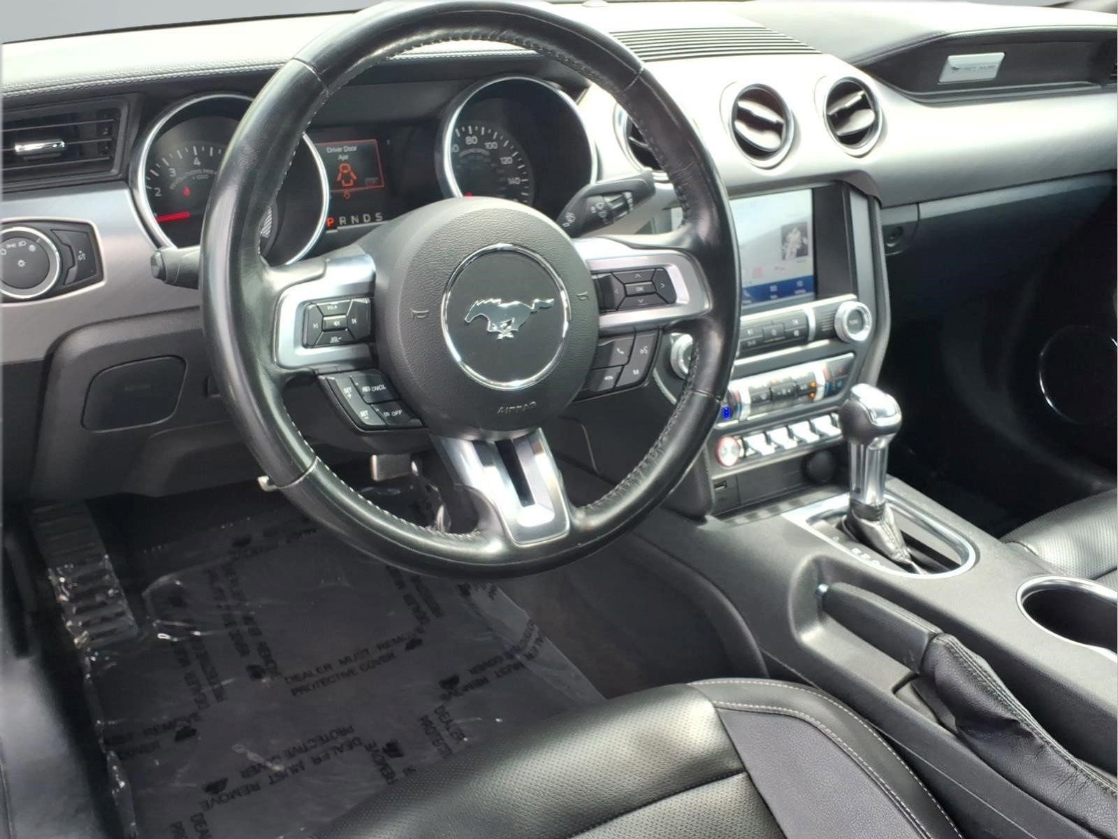 Used 2023 Ford Mustang Premium image 4